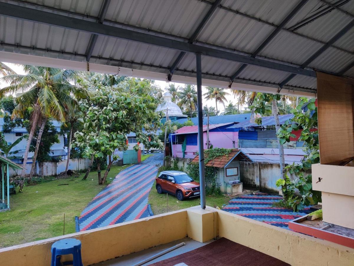 Wind &Waves Apartment Kollam Exterior photo